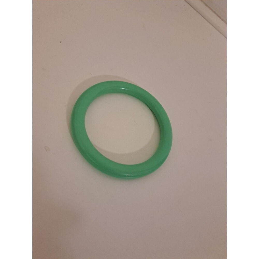 Vintage Bakelite Light Green Bangle